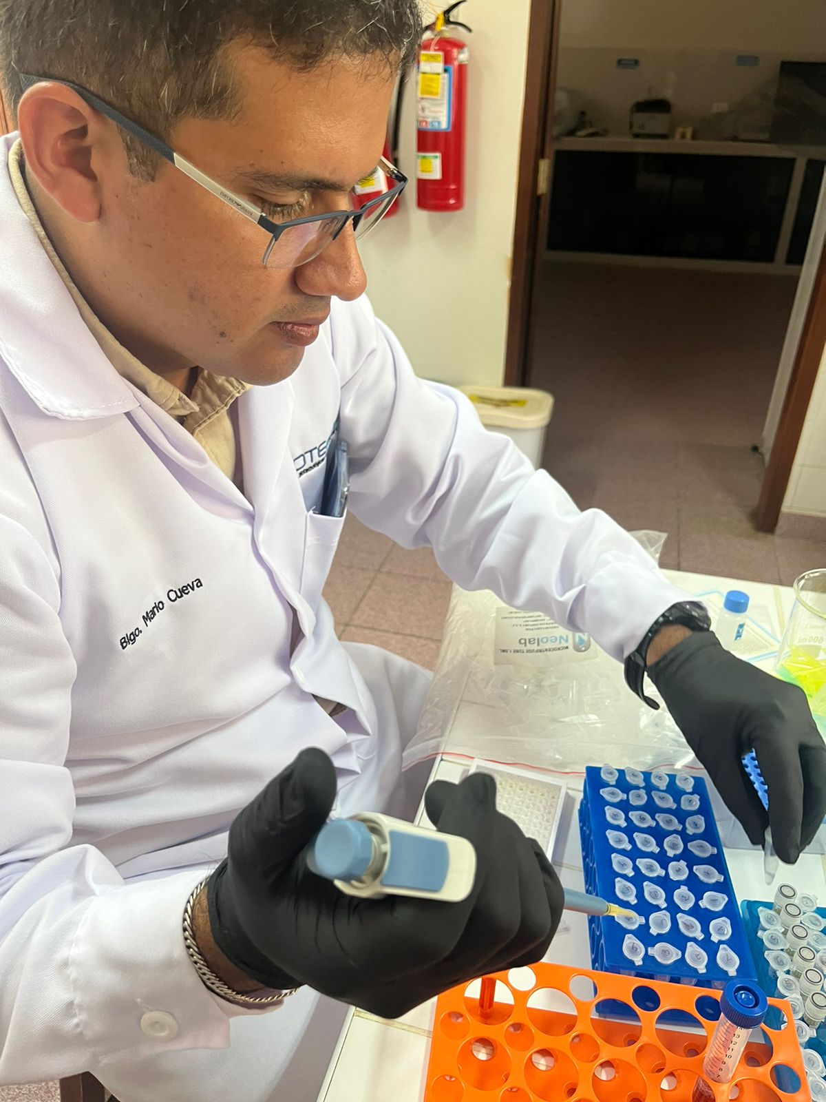 Mario David Cueva Távara